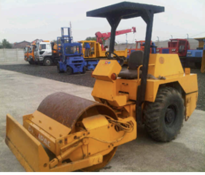 Vibro Roller DYNAPAC CA121PD