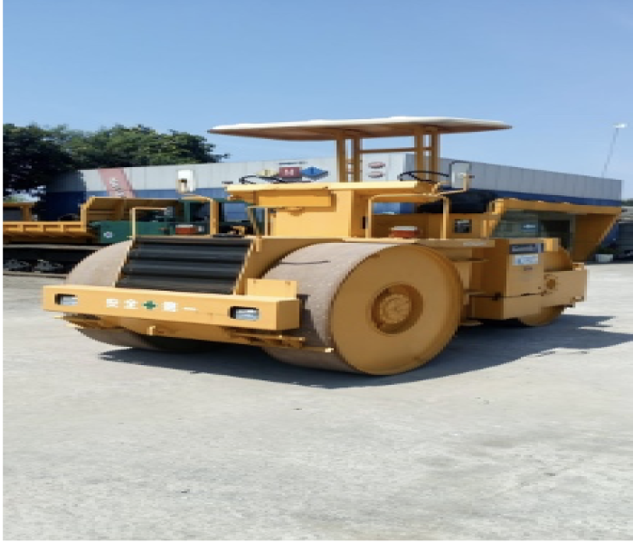 THREE WHEEL HITACHI RS120C