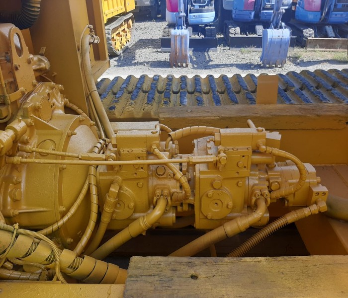 CRAWLER DUMPER MST 1500(CD-1904) 