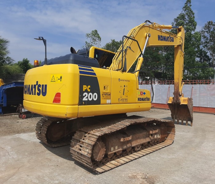 MIDI EXCAVATOR PC 200 -8MO