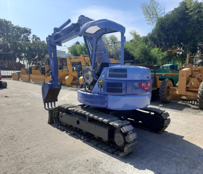 MIDI EXCAVATOR PC 75 UU-3C