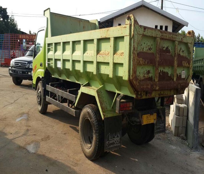 DUMP TRUCK DUTRO 130 HD