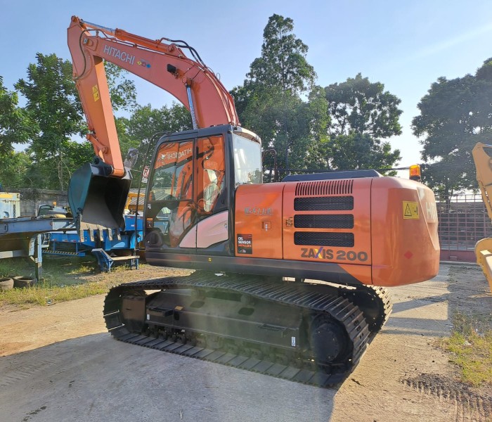 Excavator Zaxis 200-5g